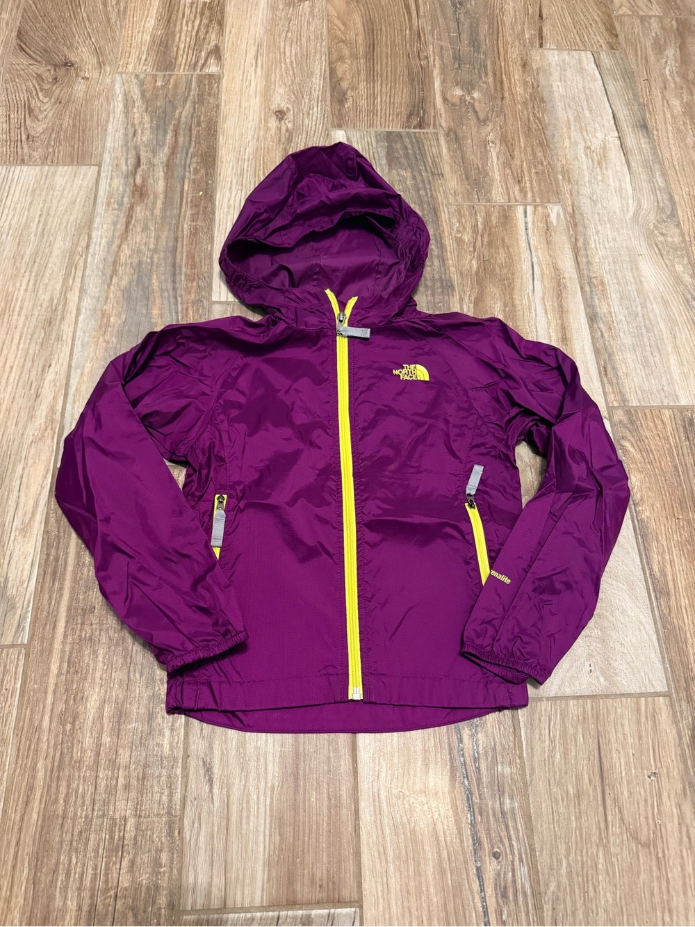 The North Face Girls Hydrenalite Wind Breaker Jacket